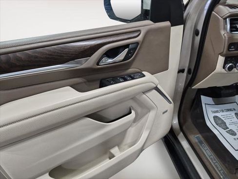 Used 2021 GMC Yukon Denali w/ Denali Ultimate Package image 11