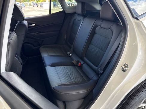 New 2026 Chevrolet Trax LT w/ LT Convenience Package FWD image 23