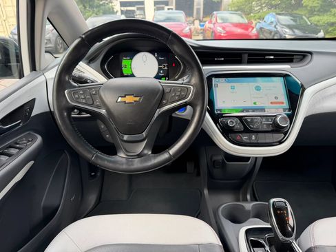 Used 2018 Chevrolet Bolt Premier w/ Driver Confidence II Package FWD image 14