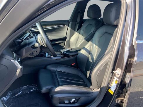Used 2020 BMW 540i w/ Premium Package RWD image 8