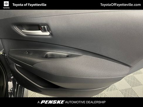 Used 2026 Toyota Corolla SE FWD image 15