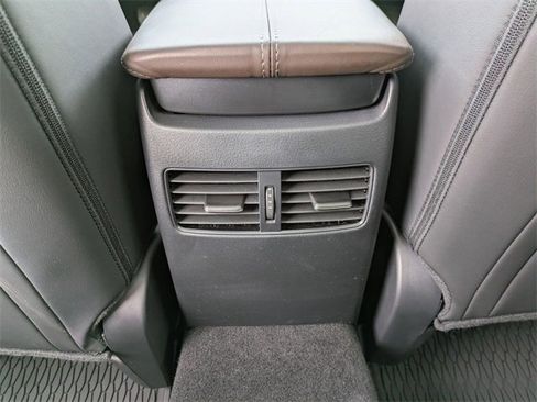 Used 2025 MAZDA CX-30 AWD 2.5 S w/ Premium Package image 18