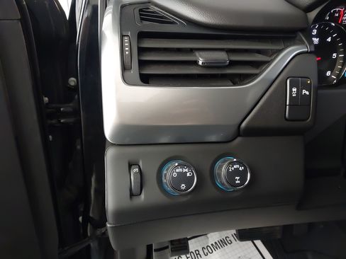 Used 2019 Chevrolet Tahoe LS AWD/4WD image 24
