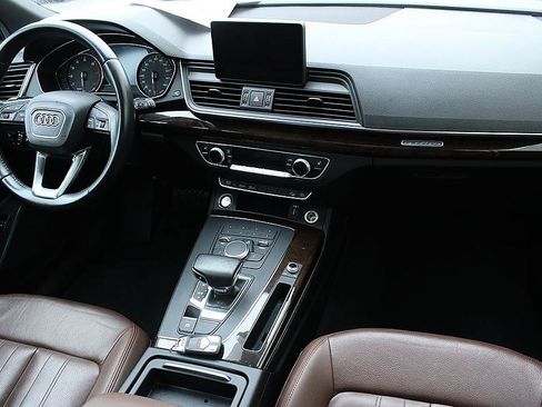 Used 2019 Audi Q5 2.0T Premium w/ Convenience Package AWD/4WD image 20