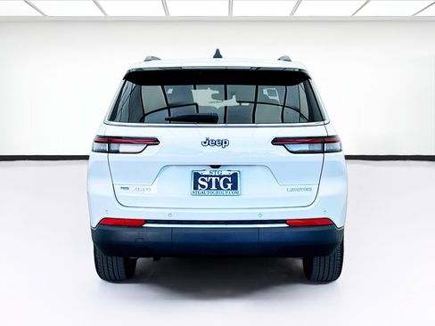 Used 2022 Jeep Grand Cherokee L Limited image 5