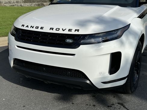 Used 2026 Land Rover Range Rover Evoque S AWD/4WD image 11