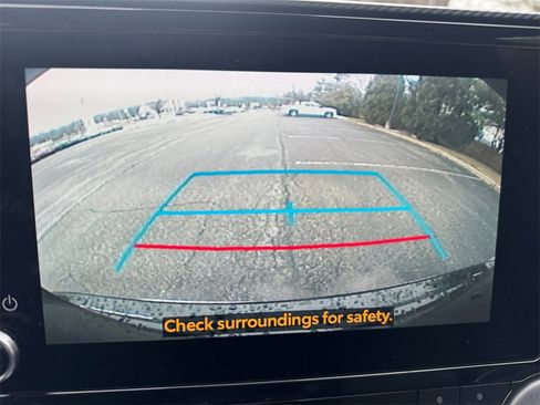 Used 2023 Toyota Highlander XSE image 24