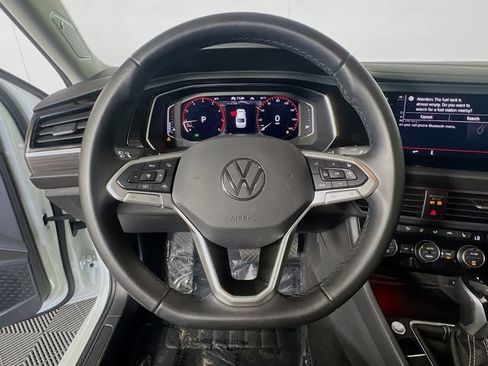 Used 2023 Volkswagen Jetta SEL FWD image 16