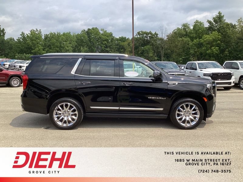 Certified 2022 GMC Yukon Denali w/ Denali Premium Package AWD/4WD image 8
