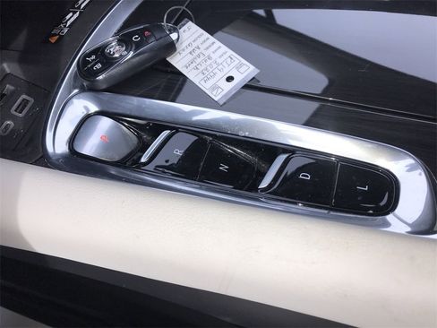 Used 2023 Buick Enclave Essence w/ Experience Buick Package image 19