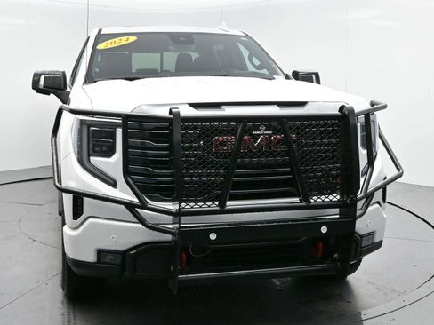 Used 2024 GMC Sierra 1500 AT4 w/ Technology Package image 2