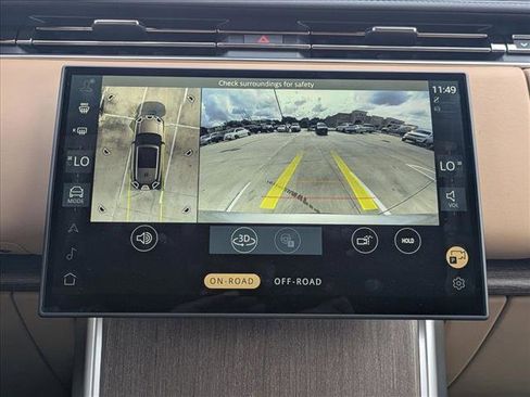 New 2025 Land Rover Range Rover Long Wheelbase SE image 14