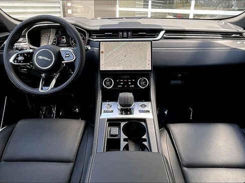 New 2026 Jaguar F-PACE R-Dynamic S image 5