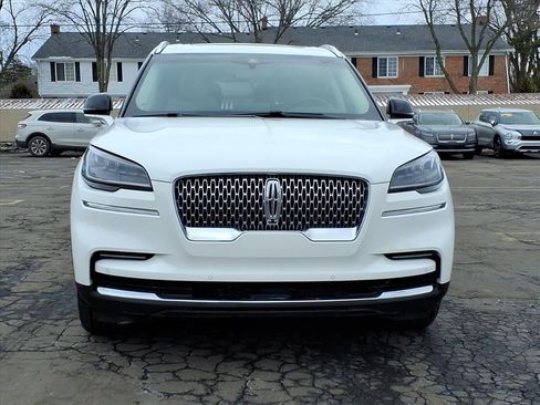 Used 2023 Lincoln Aviator Reserve w/ Elements Package Plus image 2