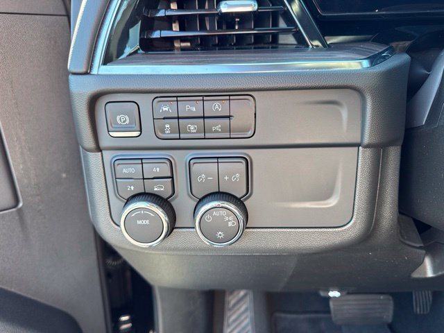 Used 2025 Chevrolet Tahoe LT AWD/4WD image 16
