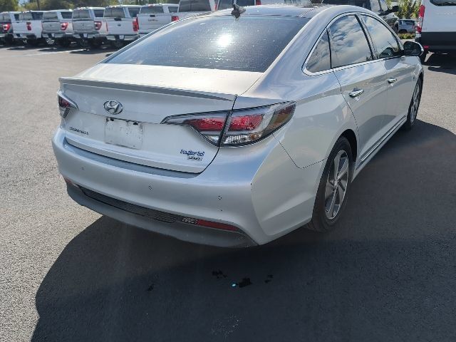 Used 2016 Hyundai Sonata Limited w/ Option Group 02 FWD image 26