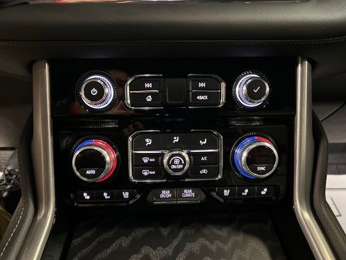 Used 2022 GMC Yukon Denali image 19