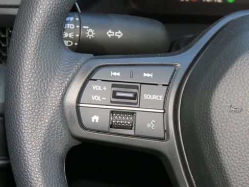 Used 2025 Honda CR-V EX image 14