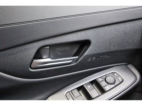 New 2026 Nissan Sentra SV w/ SV Convenience Package FWD image 17