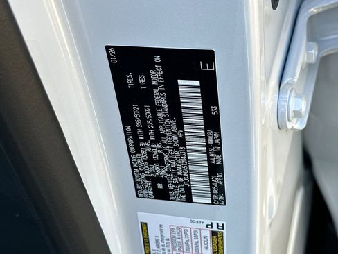 New 2026 Lexus RX 450h AWD image 17