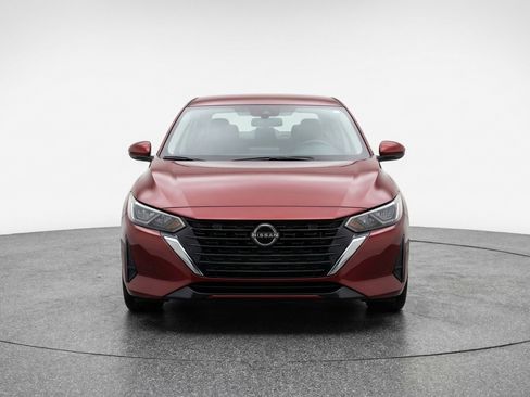 Used 2025 Nissan Sentra SV image 2