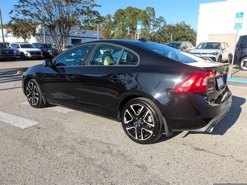 Used 2018 Volvo S60 T5 Dynamic w/ Protection Package image 10