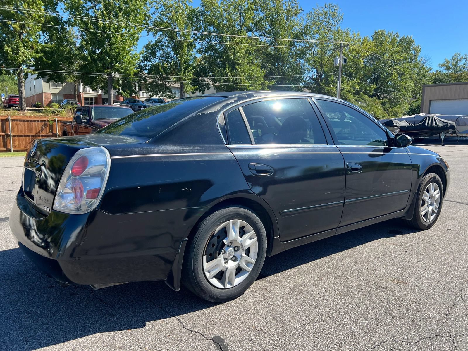 Used 2005 Nissan Altima 2.5 S w/ (S02) Side Airbags Pkg FWD image 3