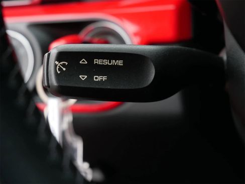 Used 2018 Porsche 911 Carrera 4S image 13