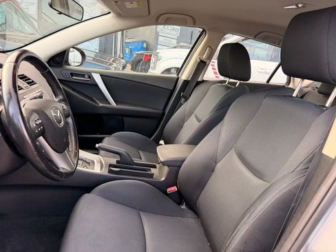 Used 2010 MAZDA MAZDA3 s Sport FWD image 8