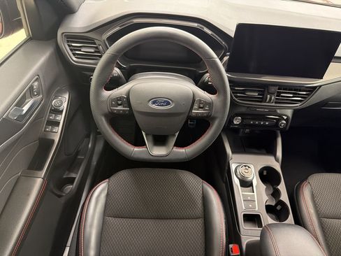 Certified 2024 Ford Escape ST-Line w/ Tech Pack #1 FWD image 4