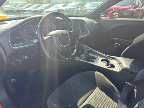 Used 2022 Dodge Challenger GT RWD image 13