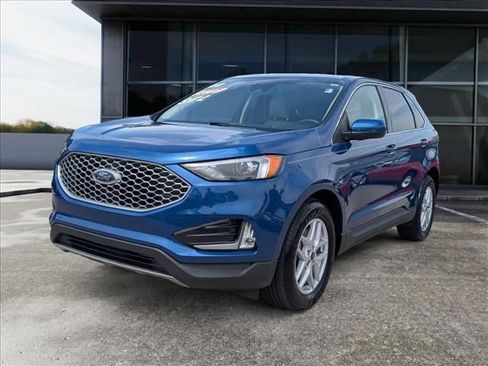 Used 2023 Ford Edge SEL w/ Convenience Package AWD/4WD image 5