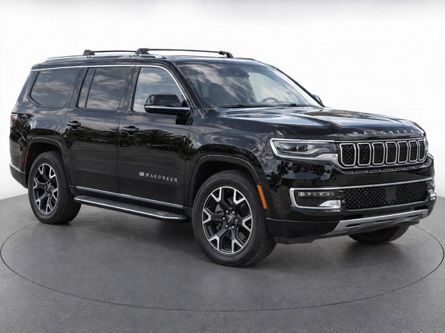 Used 2023 Jeep Wagoneer L Series III w/ Preferred Equipment Group AWD/4WD image 22