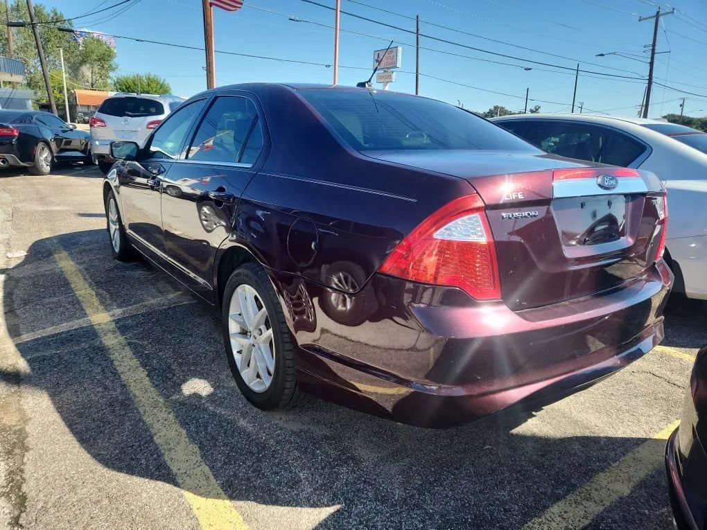Used 2011 Ford Fusion SEL FWD image 6