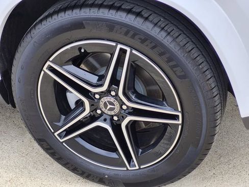 Certified 2026 Mercedes-Benz GLE 450 4MATIC image 8