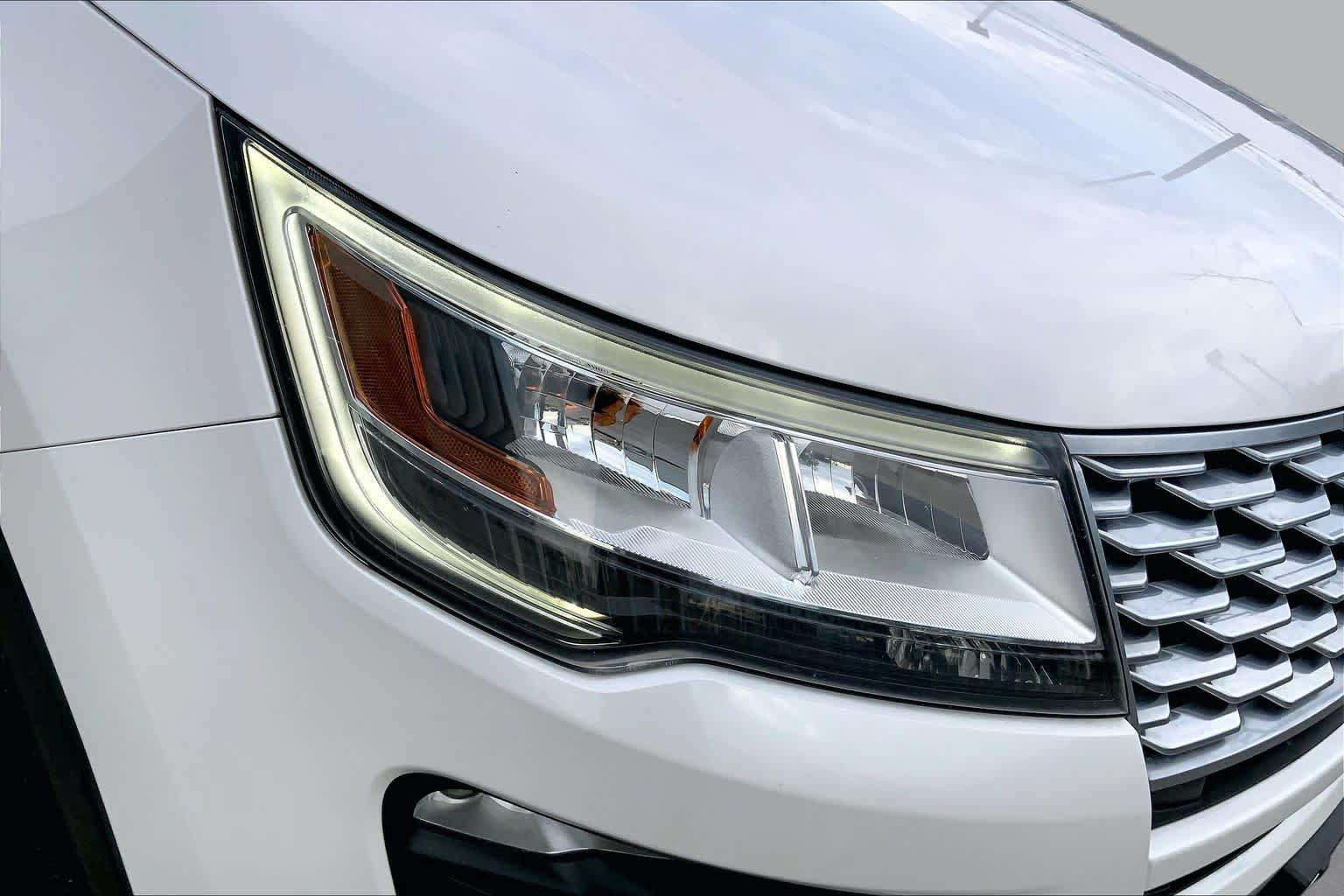 Used 2019 Ford Explorer Platinum AWD/4WD image 27