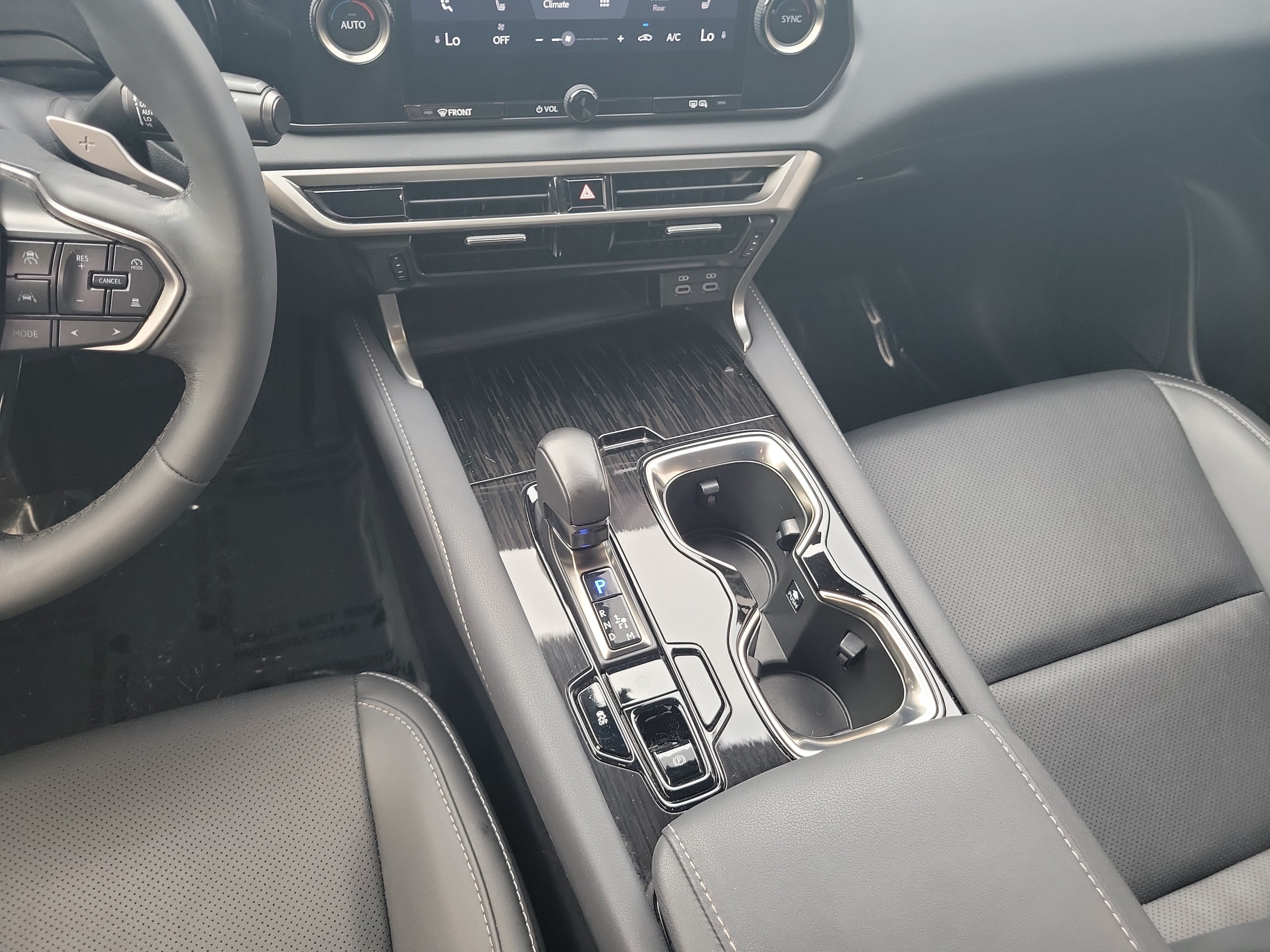 Used 2024 Lexus RX 350 FWD w/ Technology Package image 18