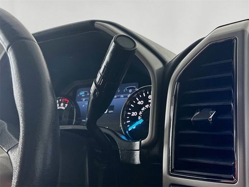 Used 2019 Ford F150 Lariat image 16