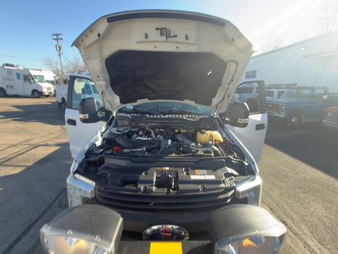 Used 2017 Ford F350 XL image 23