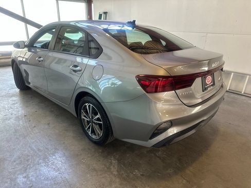 Used 2023 Kia Forte LXS FWD image 3