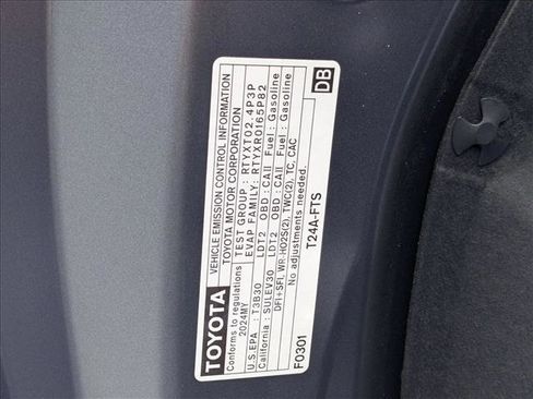 Used 2024 Toyota Highlander XLE image 27