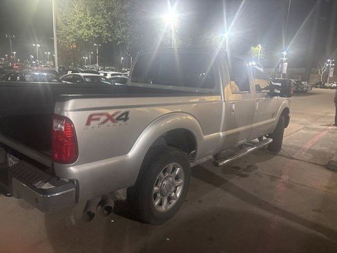 Used 2016 Ford F250 Lariat w/ Lariat Ultimate Package image 5