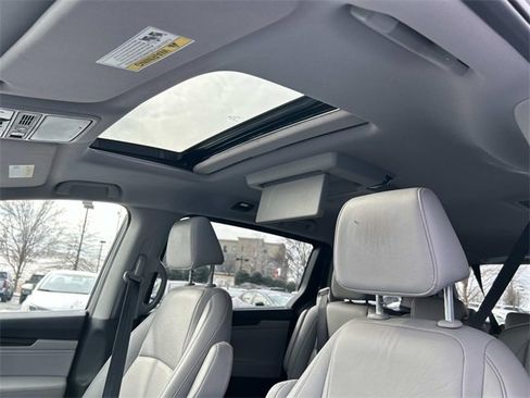 Used 2023 Honda Odyssey Touring image 23