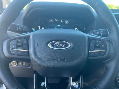 New 2025 Ford Ranger Lariat w/ Black Appearance Package image 12