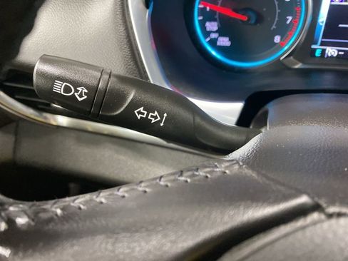 Used 2018 Chevrolet Traverse LT FWD image 35