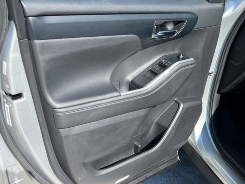 Used 2024 Toyota Highlander XSE image 10