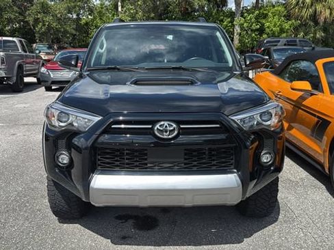Used 2023 Toyota 4Runner TRD Off-Road Premium w/ Moonroof Package AWD/4WD image 2