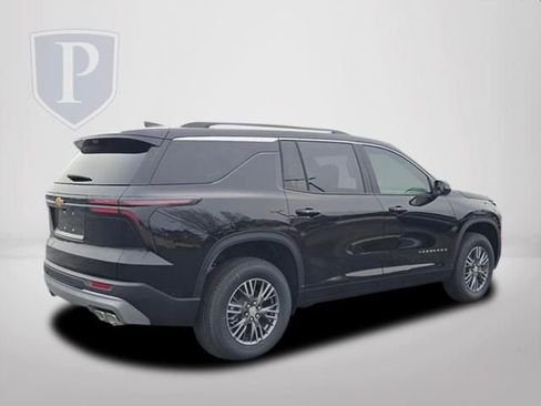 New 2026 Chevrolet Traverse LT w/ Driver Confidence Package FWD image 5