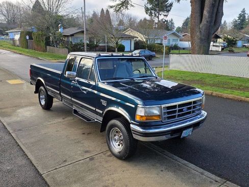 Used 1997 Ford F250 XLT 2dr 4WD Extended Cab LB HD image 1