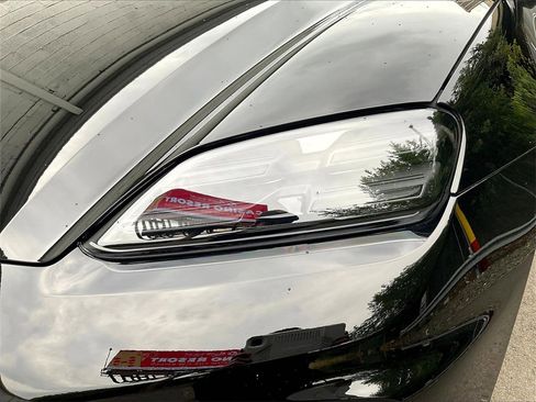 Certified 2024 Porsche Macan 4 Electric image 32